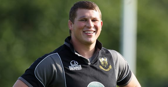 Dylan Hartley smiling rugby outdoors athlete brain damage hyperbaric oxygen therapy